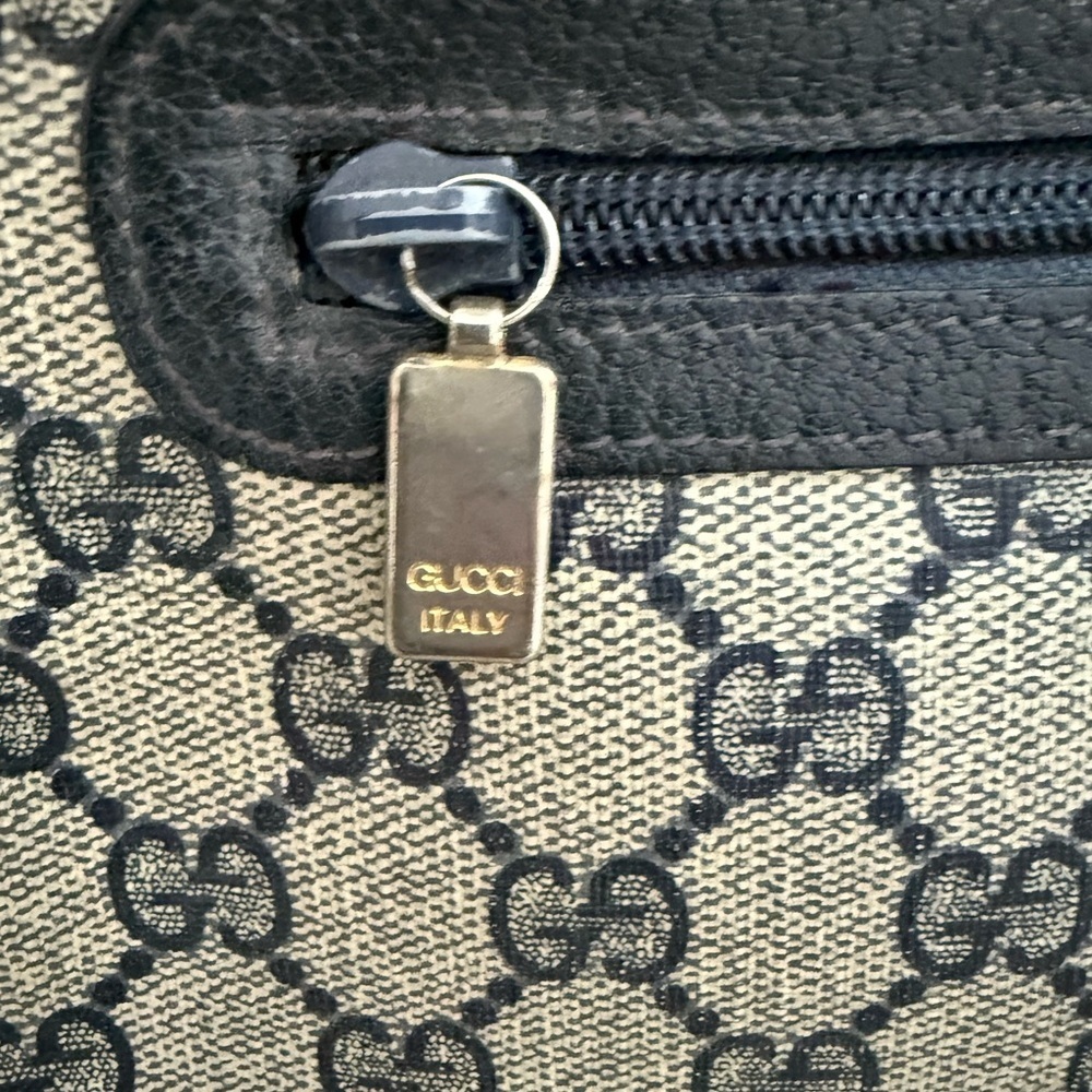 Vintage Authentic GUCCI Ophidia GG Monogram Navy Crossbody/Shoulder Bag - Picture 2 of 12